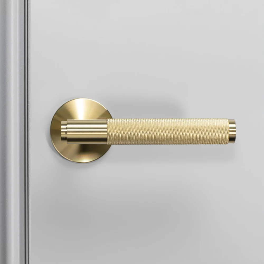 DOOR HANDLE SET / CROSS / BRASS